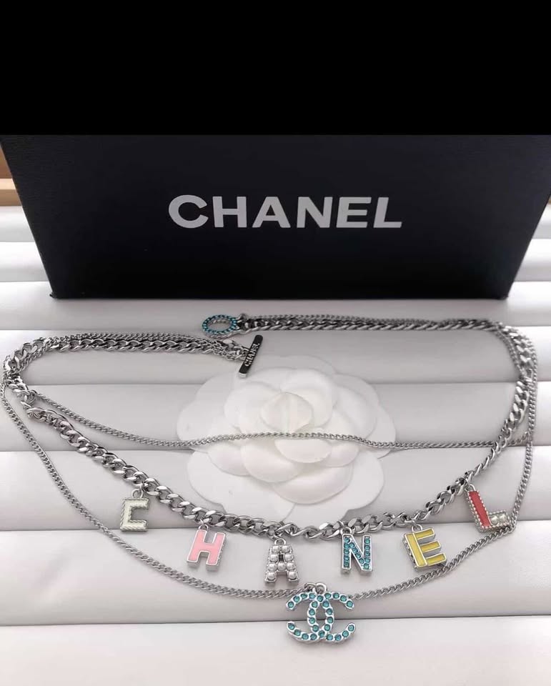 Double C Layered Chain