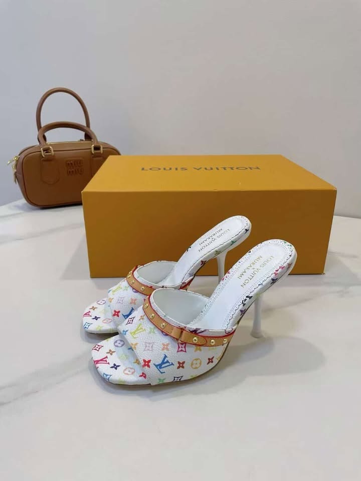 Murakami Mami Heels